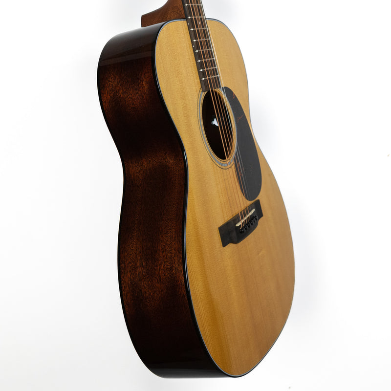 Martin 000-12E Retro