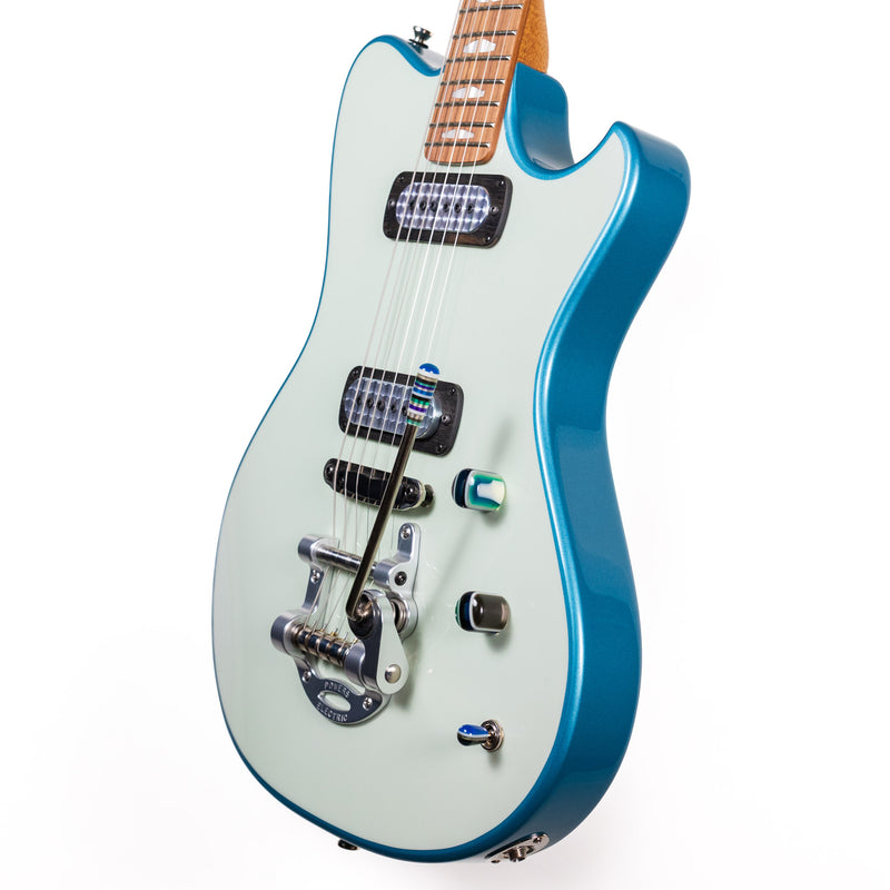 Powers A-Type Glacier White / Tourmaline Green