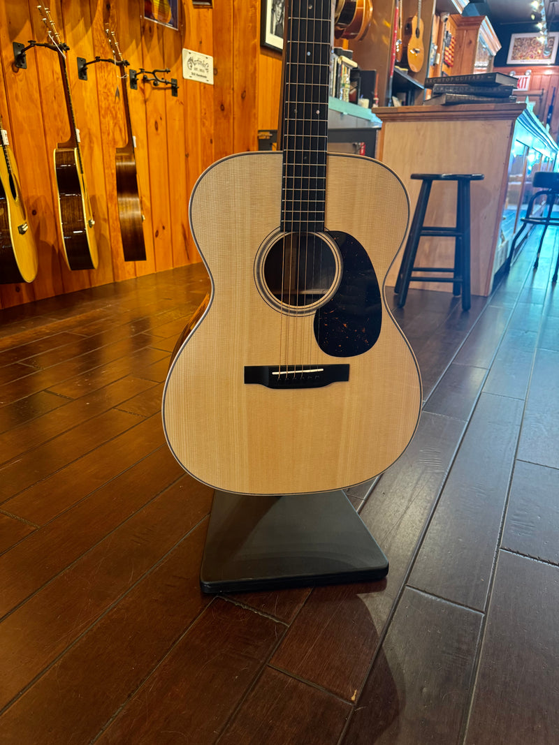 Martin Custom Shop 000 Black Walnut Factory Exclusive