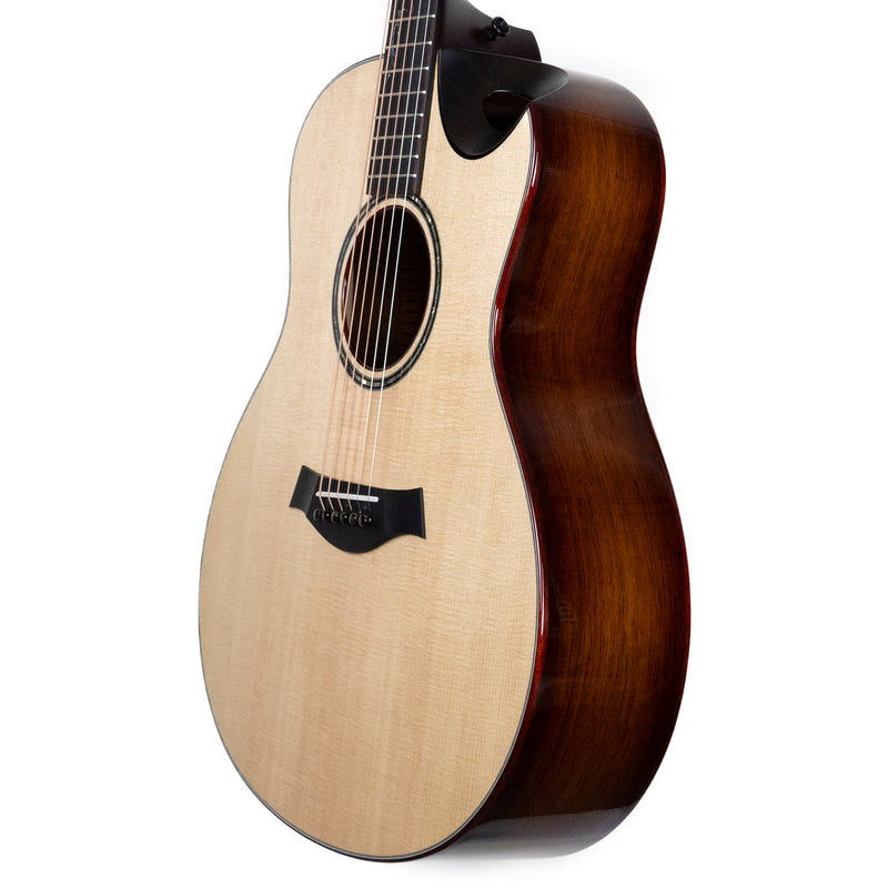 Taylor Custom #35, Lutz Spruce/Honduran Rosewood