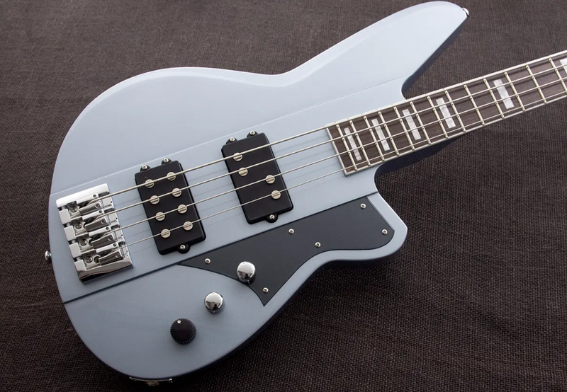 Reverend Thundergun Bass in Metallic Silver Freeze with softcase