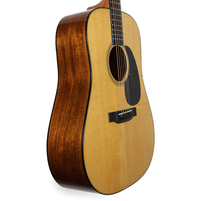 Martin D-18