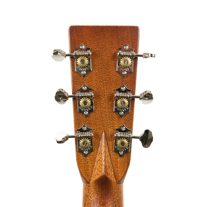 Martin 000-28