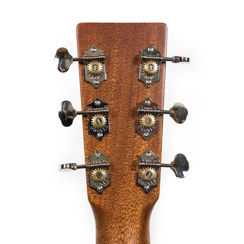 Martin 000-17