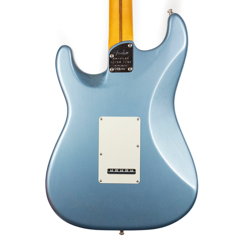 Fender American Ultra Luxe Vintage '60s Stratocaster, Ice Blue Metallic